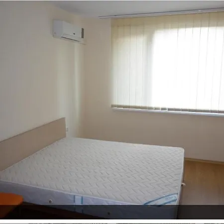 Fort Noks Orhidey ساني بيتش